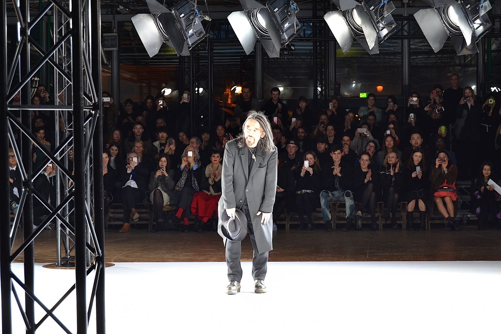 yohji-yamamoto-lenastore-lenapatrizia-lenafashion-paris-fashion-week-2015-11